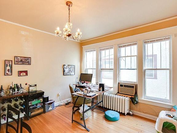 5th image of 1253 Ashland Ave APT 1