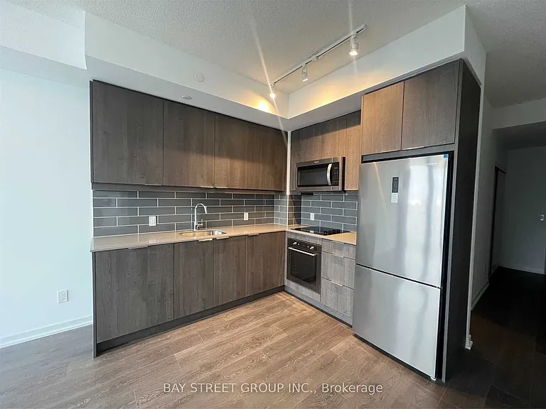 32 Forest Manor Rd #1109 — Photo 1