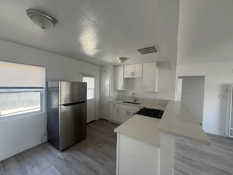 15 N Dos Caminos Ave #17 — Photo 5