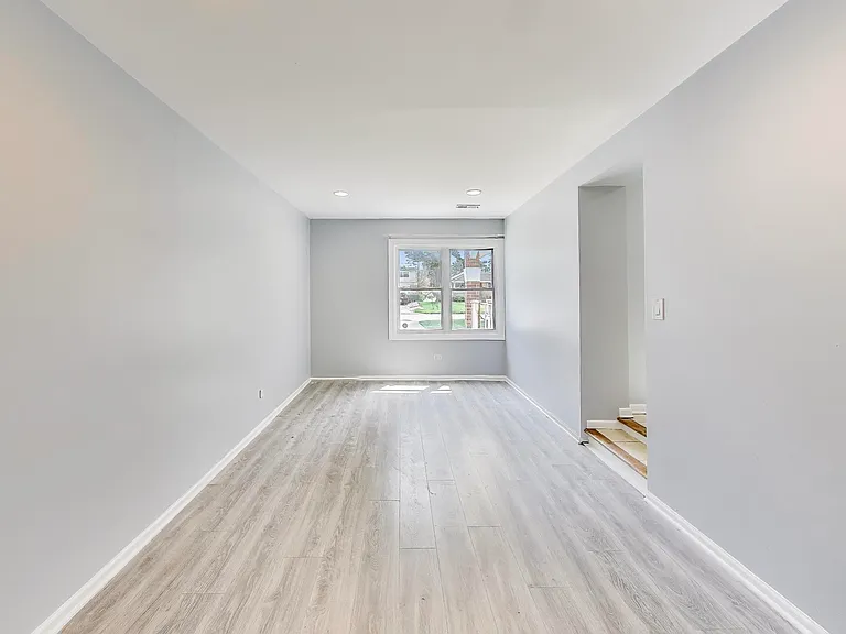 615 The Ln — Photo 10