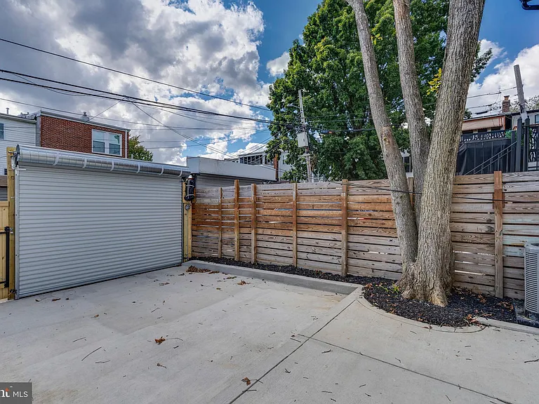 1323 Childress St NE — Photo 38