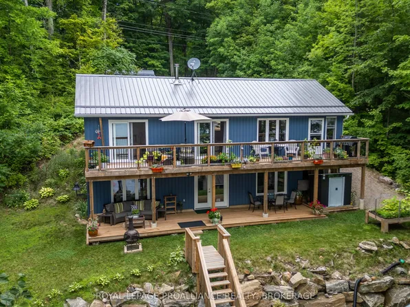 1099 Almost Ln, North Frontenac, ON K0H 1C0