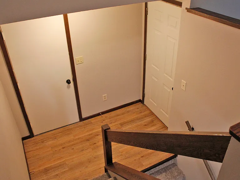 1421 Orchard Dr — Photo 3