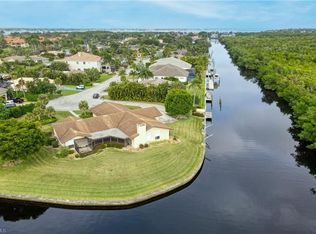 6824 Danah Ct, Fort Myers, FL 33908