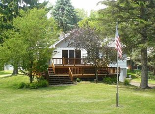 W3932 Springbrook Rd, Lake Geneva, WI 53147