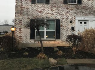 2319 Crew Cir, West Carrollton, OH