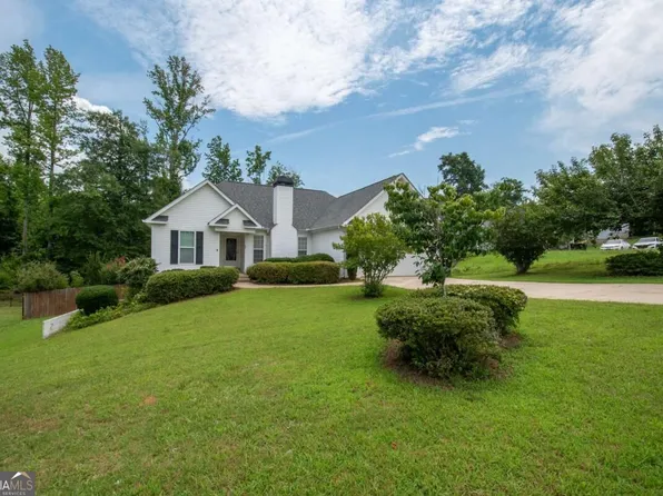 55 Woodrow Pl, Newnan, GA 30263