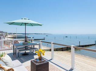 27 Beach Rd W, Old Saybrook, CT 06475