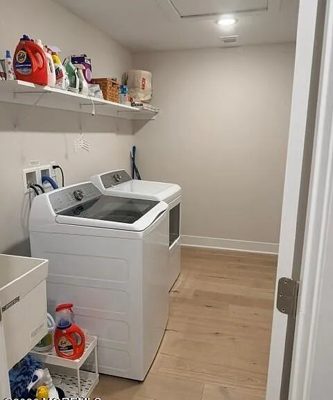4036 Heron Dr — Photo 17