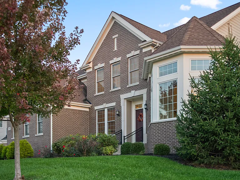 10599 Geist View Dr — Photo 54