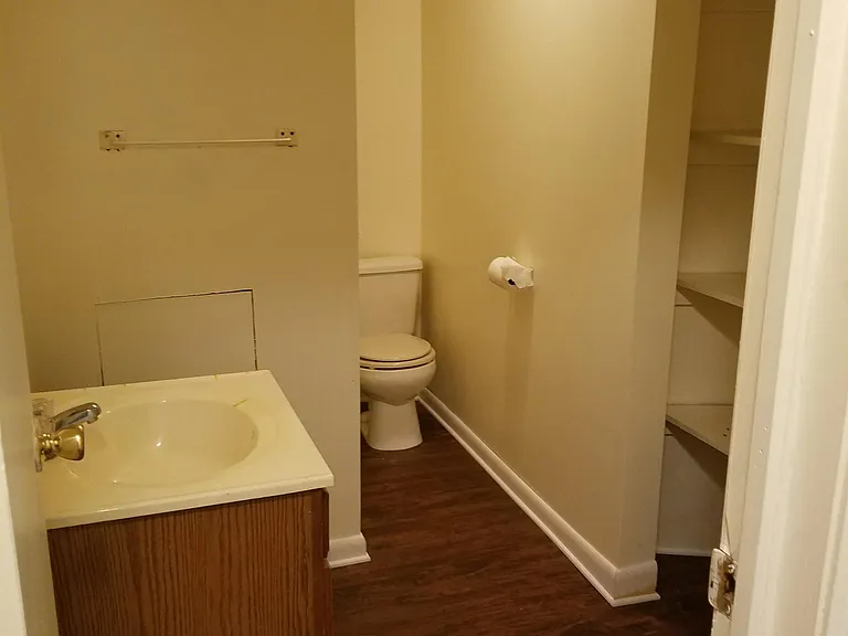 302 Canal St #4 — Photo 7