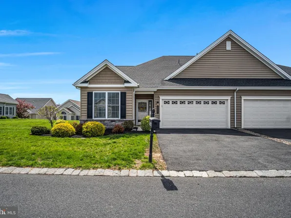 323 Valor Dr, Mechanicsburg, PA 17050