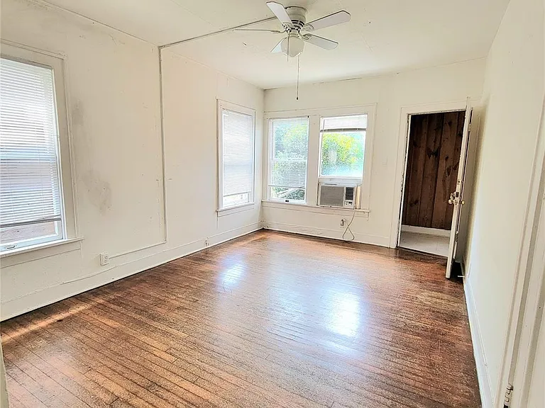 1238 Peden St #2 — Photo 5
