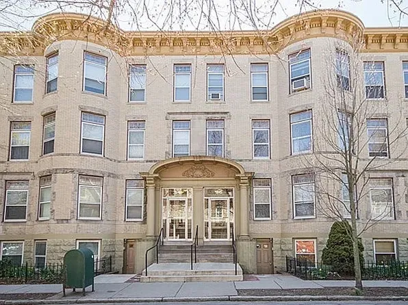 36 Winchester St APT 1, Brookline, MA 02446