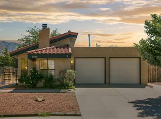 2104 Kirby St NE, Albuquerque, NM 87112