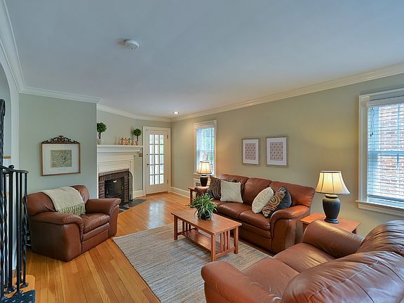 2nd image of 109 Linden Ave