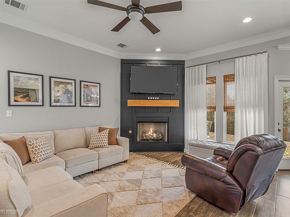 3rd image of 4541 Cherry Creek Rd