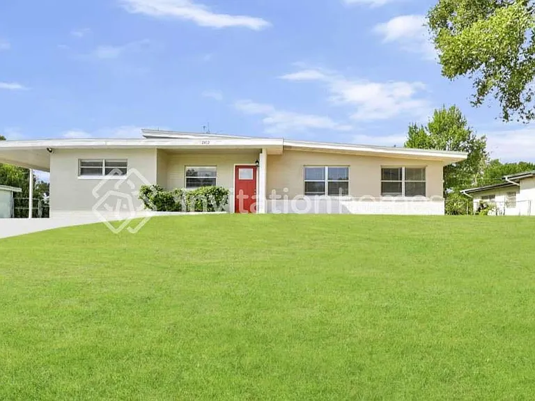 2412 Martinwood Dr — Photo 1