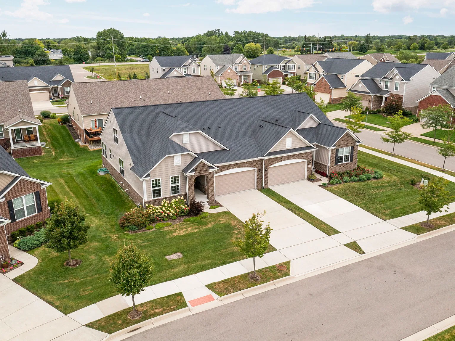 402 Henstride Court - 1 — Photo 4