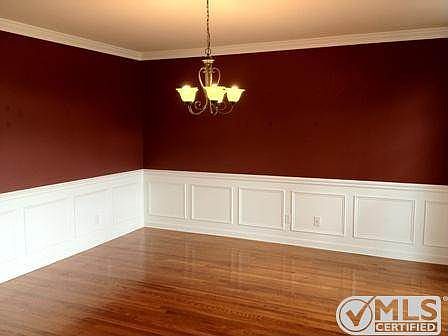 2nd image of 304 Fannis Cir
