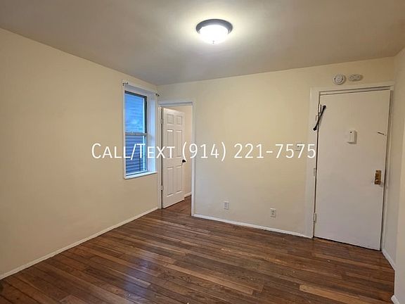 5th image of 35 Cliff St