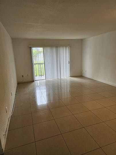 1st image of 15201 NE 6th Ave #1-C109