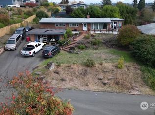 21314 1st Pl S, Des Moines, WA 98198