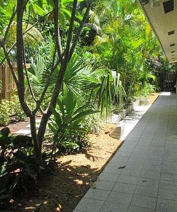 2nd image of 114 SW 20th Ave