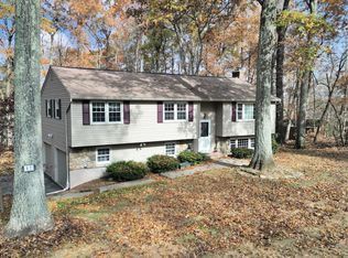 17 Dogwood Rd, Tolland, CT 06084