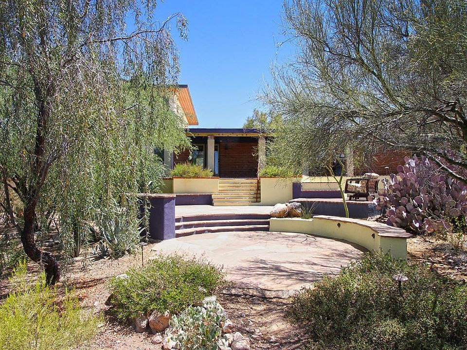 1st image of 5575 N Maria Dr