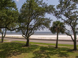424 E Beach Blvd, Gulfport, MS 39507