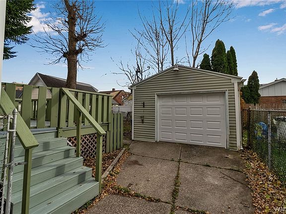 4th image of 37 Alsace Ave