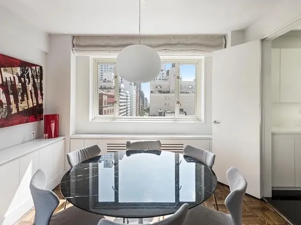 166 East 63rd Street 10G image 3 of 7