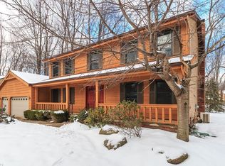 9137 Woodbury Ct, Mentor, OH