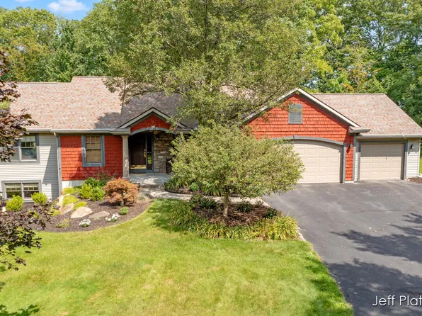 4324 Maple Run SE, Lowell, MI 49331