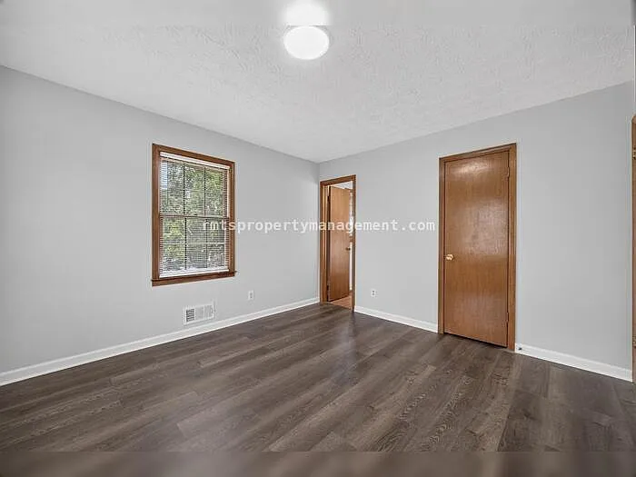 2591 Doc Hughes Rd — Photo 23
