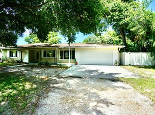 104 Indian Rocks Rd S, Belleair Bluffs, FL 33770