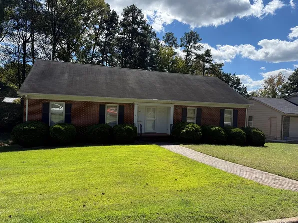 207 Yates St, South Boston, VA 24592