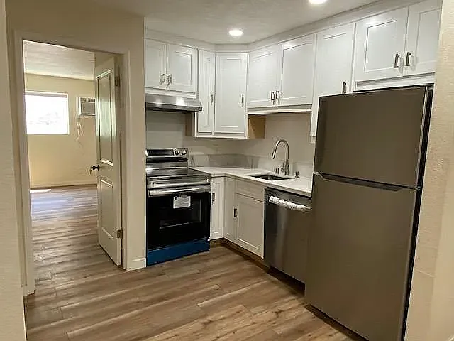 513 Hope Ter #B — Photo 4