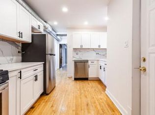 3838 W George St APT 2E, Chicago, IL 60618