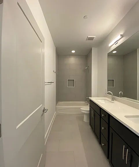 6365 S 31st St #203 — Photo 22