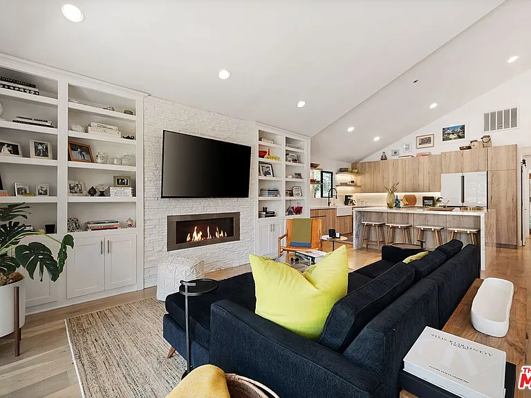 3640 Maplewood Ave — Photo 15