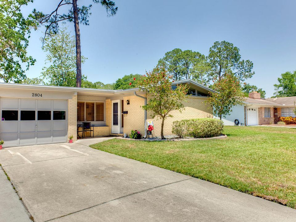 1st image of 2804 Elisa Dr E