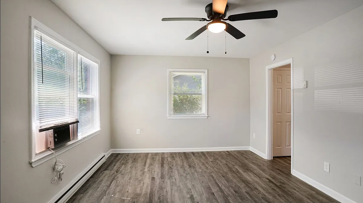 Building Photo - 1601 West Townhomes
