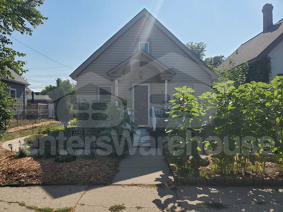 1st image of 2717 Grand St NE