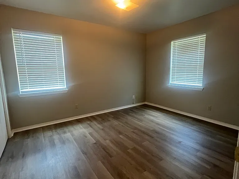803 S Mobile Ave #4 — Photo 3