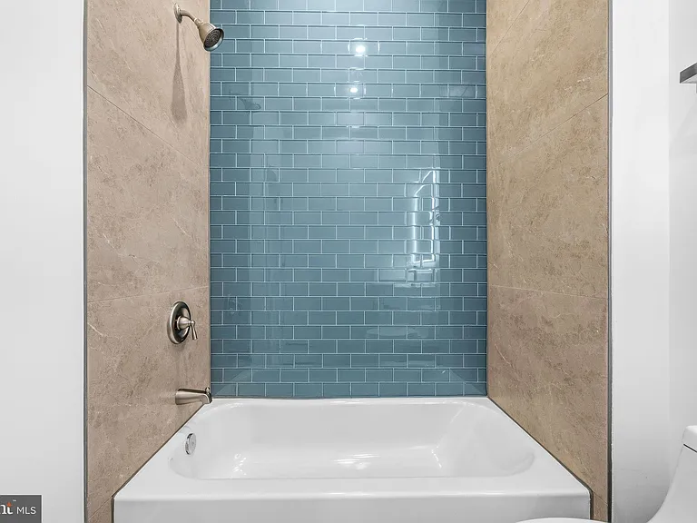 2532 Elvans Rd SE — Photo 43