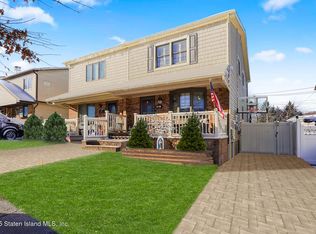 26 Woehrle Ave, Staten Island, NY 10312