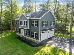 28 Colony Dr, Center Barnstead, NH 03225