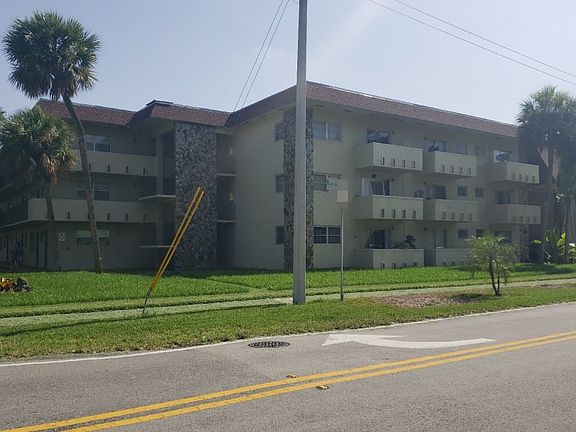 3rd image of 7505 SW 82nd St APT 209